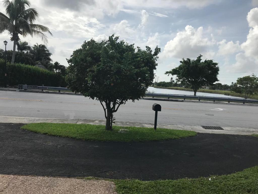 הוילה מיאמי 82-10Sw 135Av מראה חיצוני תמונה